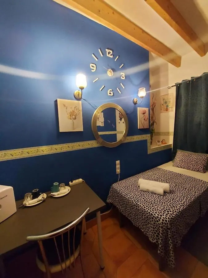 Pansiyon Guest House B&B Private Rooms Inca Center Mallorca Island